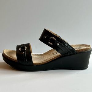 Mephisto NWOT Black Sandals Size 7 (37)